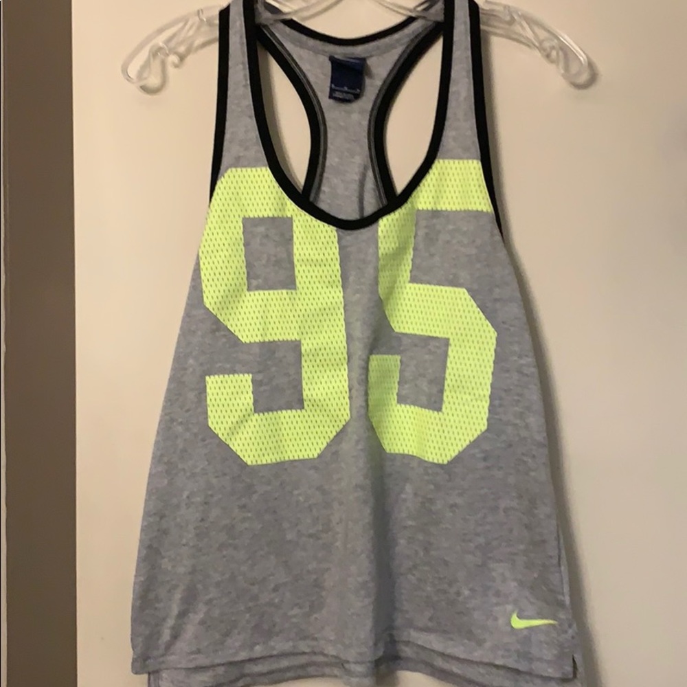 Nike tank